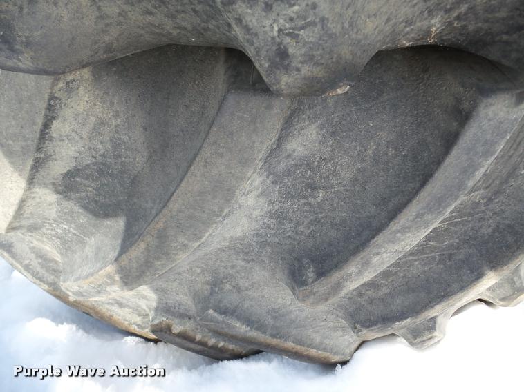 image for item DA1754 (2) Armstrong 30.5L-32 wheels and tires