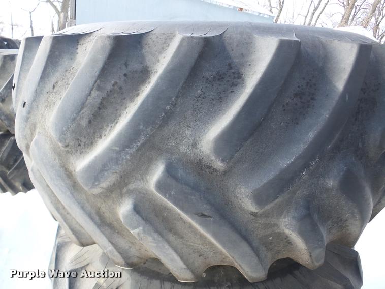 image for item DA1761 (2) Armstrong 30.5L-32 wheels and tires