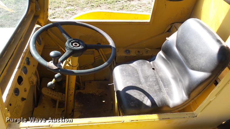 image for item DC1802 1960 Clark Michigan 85A-M23 wheel loader