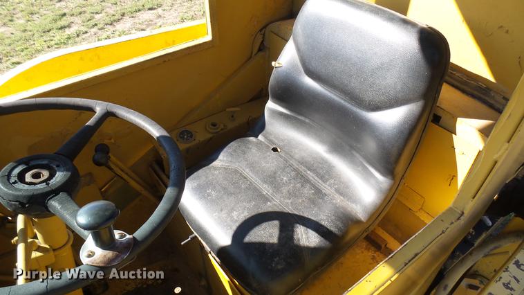 image for item DC1802 1960 Clark Michigan 85A-M23 wheel loader