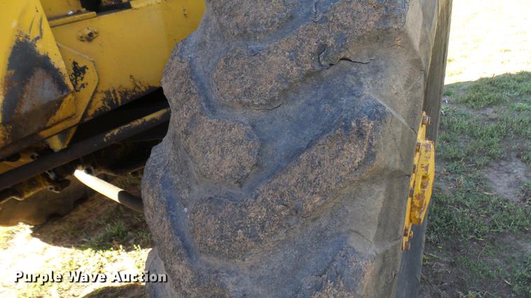 image for item DC1802 1960 Clark Michigan 85A-M23 wheel loader