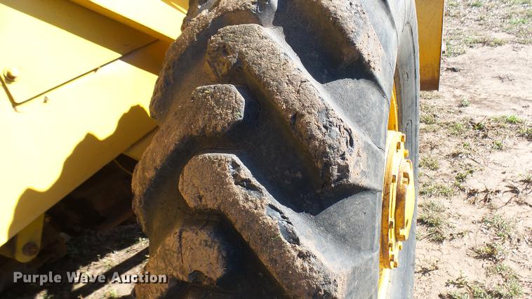 image for item DC1802 1960 Clark Michigan 85A-M23 wheel loader