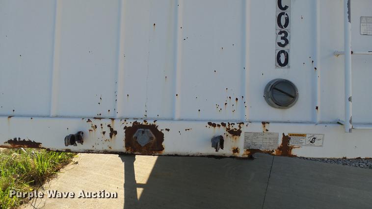 image for item DC2528 2008 Farm-master double hopper bottom grain trailer