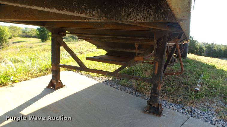 image for item DC2528 2008 Farm-master double hopper bottom grain trailer