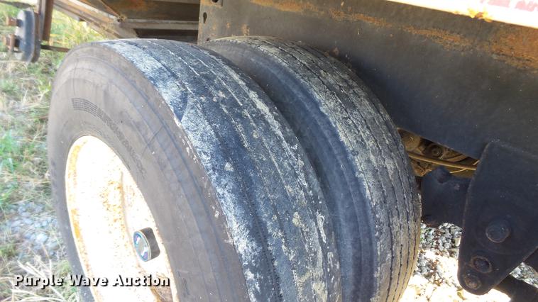 image for item DC2528 2008 Farm-master double hopper bottom grain trailer