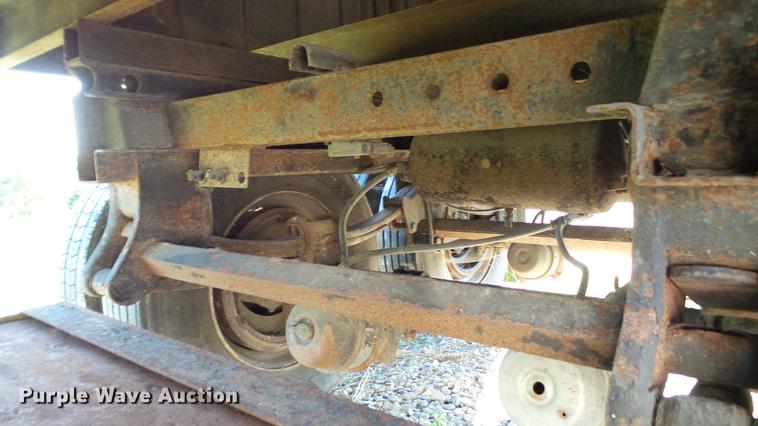 image for item DC2528 2008 Farm-master double hopper bottom grain trailer