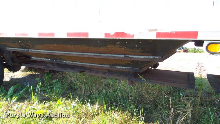 image for item DC2528 2008 Farm-master double hopper bottom grain trailer