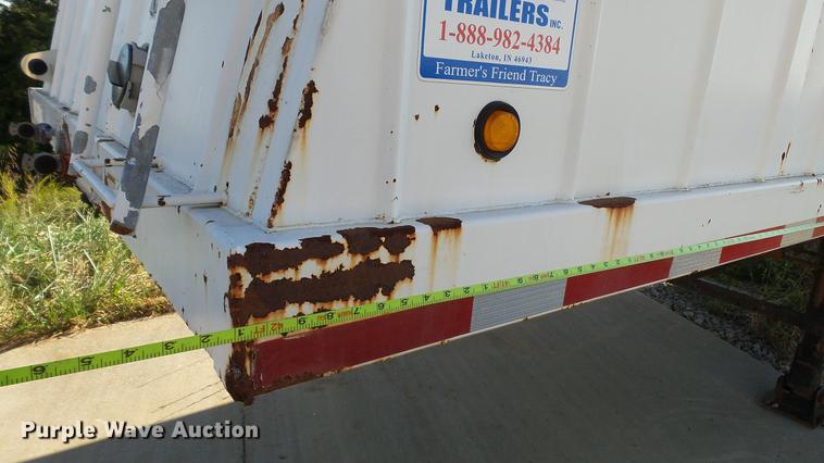 image for item DC2528 2008 Farm-master double hopper bottom grain trailer