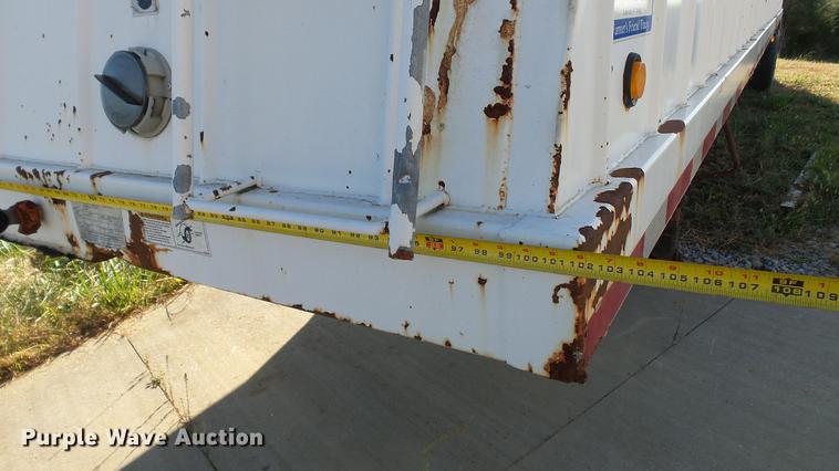 image for item DC2528 2008 Farm-master double hopper bottom grain trailer