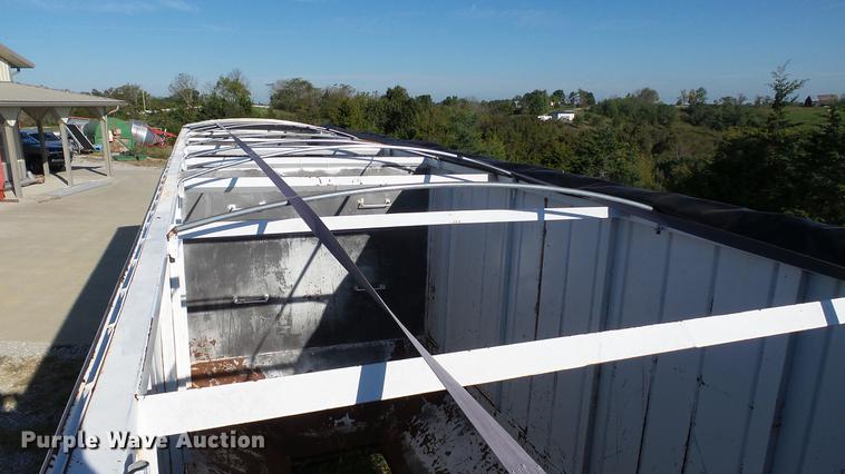 image for item DC2528 2008 Farm-master double hopper bottom grain trailer