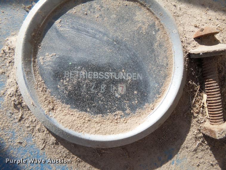 image for item DC3811 Ford 642 combine