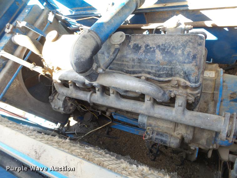 image for item DC3811 Ford 642 combine