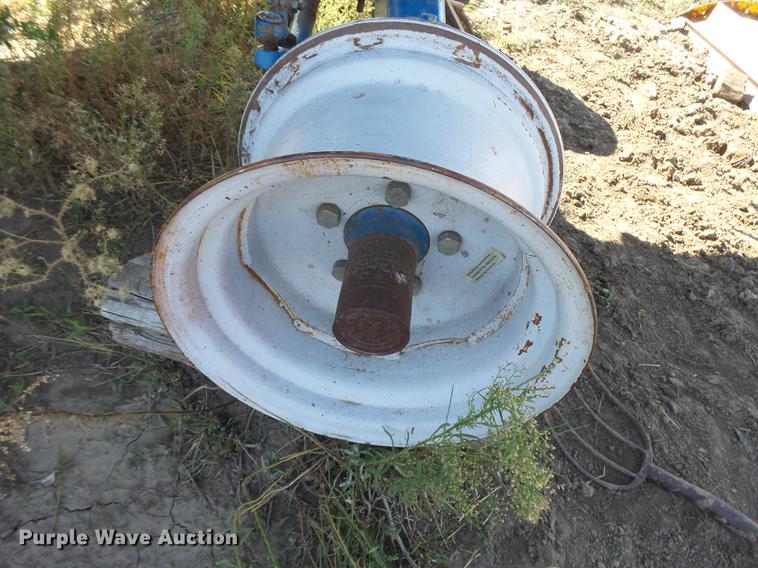 image for item DC3811 Ford 642 combine