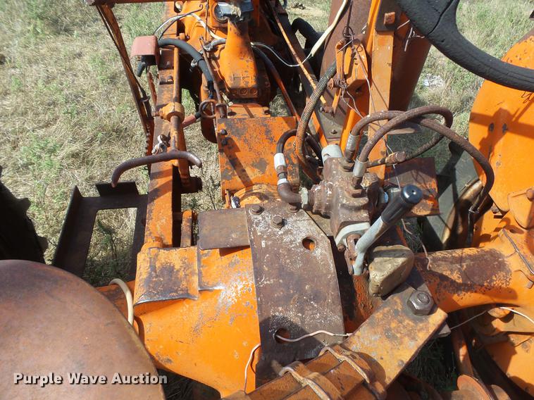 image for item DC3812 Allis Chalmers tractor