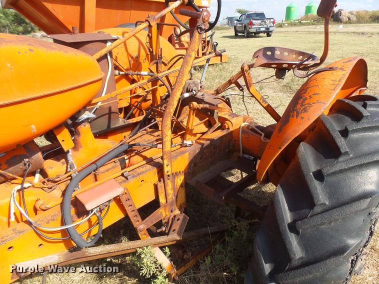 image for item DC3812 Allis Chalmers tractor
