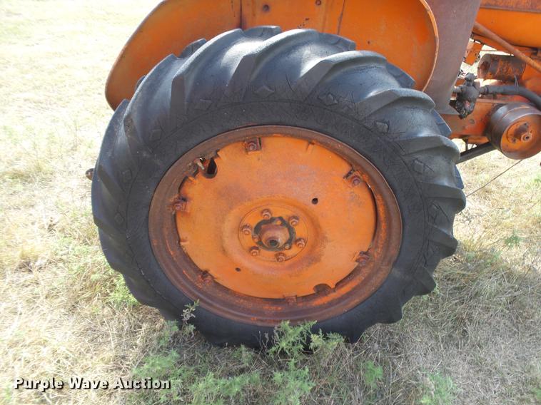 image for item DC3812 Allis Chalmers tractor
