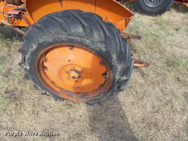 image for item DC3812 Allis Chalmers tractor