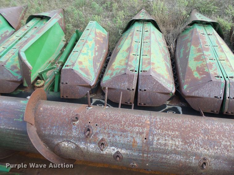 image for item DC3816 John Deere 653 all-crop head