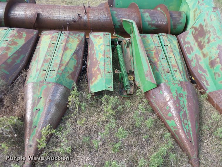 image for item DC3816 John Deere 653 all-crop head