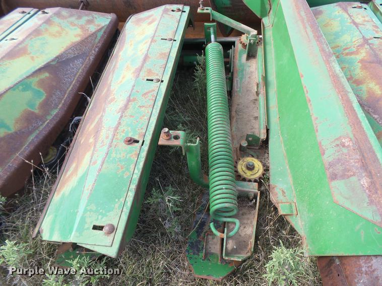 image for item DC3816 John Deere 653 all-crop head