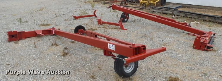 image for item DC3827 Case IH 1255 hydraulic marker arms