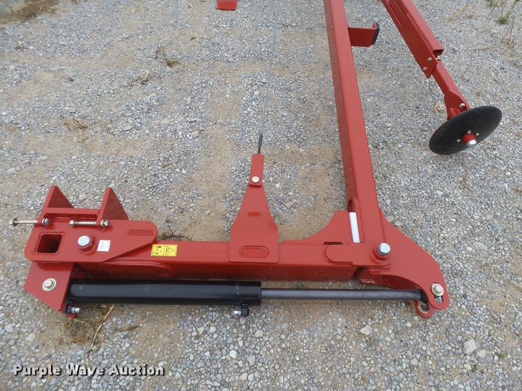 image for item DC3827 Case IH 1255 hydraulic marker arms