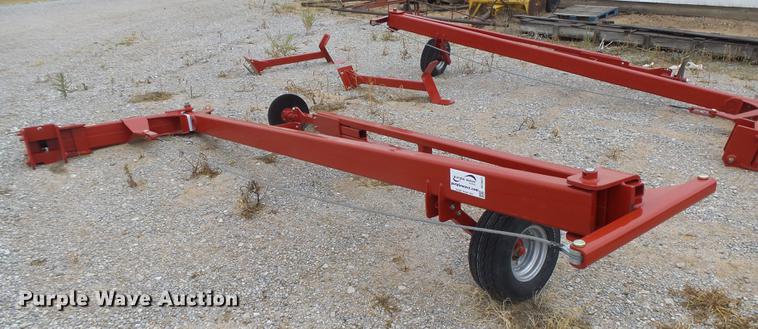 image for item DC3827 Case IH 1255 hydraulic marker arms
