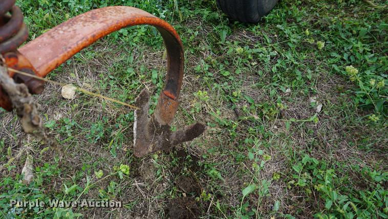 image for item DC5266 Hesston field cultivator
