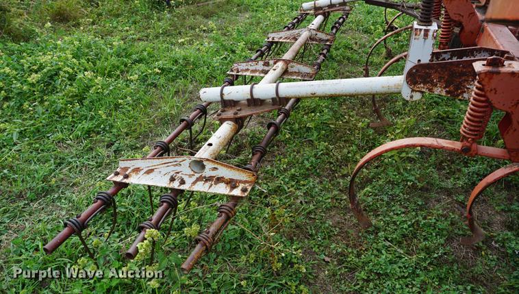 image for item DC5266 Hesston field cultivator
