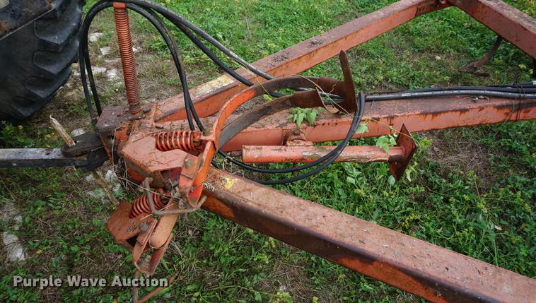 image for item DC5266 Hesston field cultivator