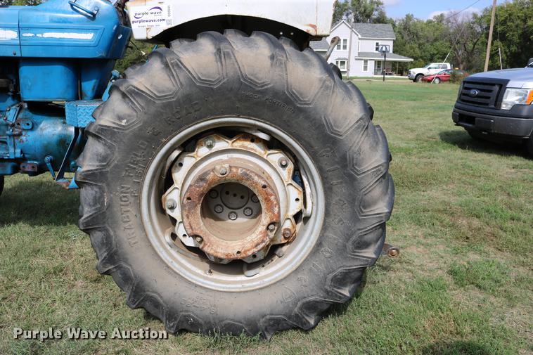 image for item DD0045 Ford 5000 tractor