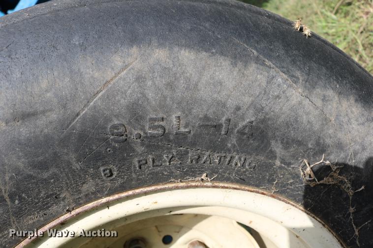 image for item DD0045 Ford 5000 tractor