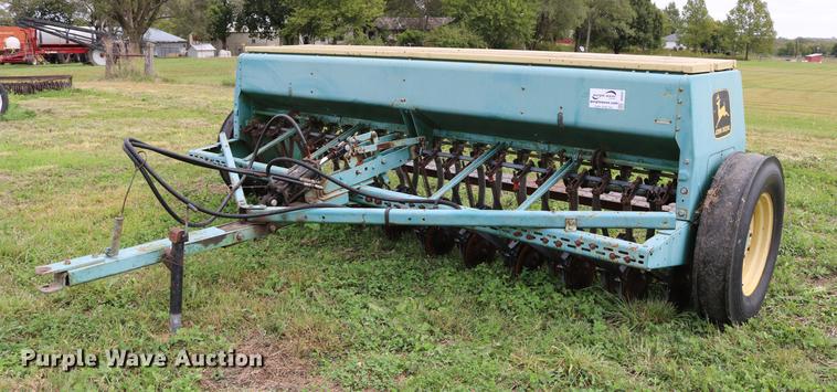 image for item DD0047 John Deere 8300 grain drill