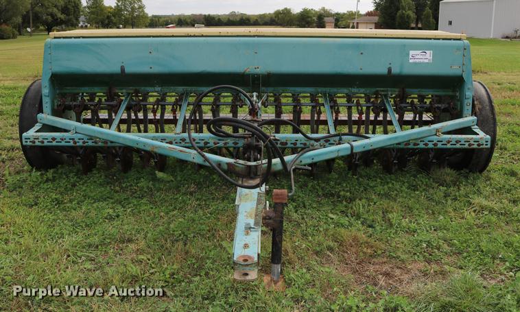 image for item DD0047 John Deere 8300 grain drill