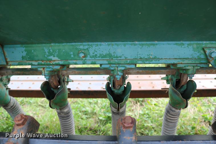 image for item DD0047 John Deere 8300 grain drill