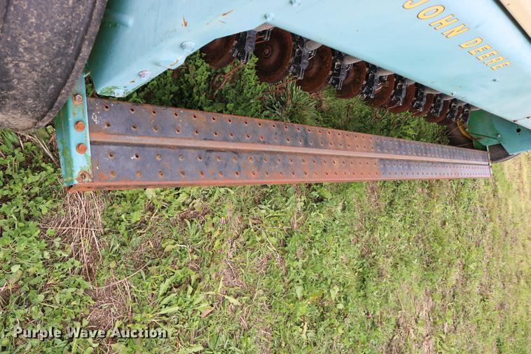 image for item DD0047 John Deere 8300 grain drill