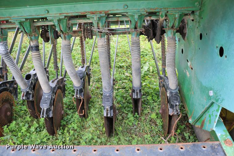 image for item DD0047 John Deere 8300 grain drill