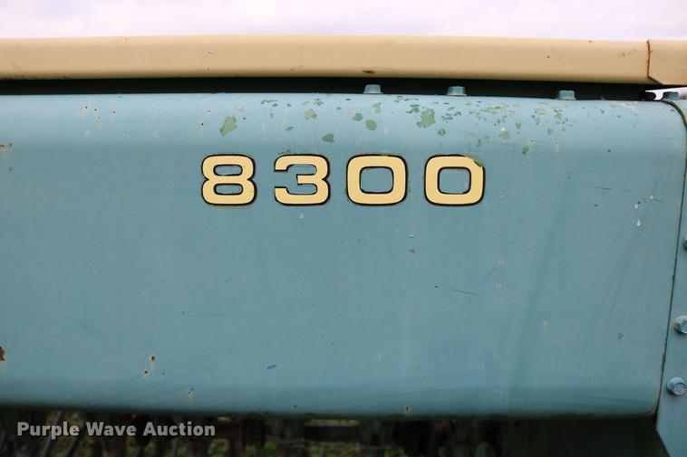 image for item DD0047 John Deere 8300 grain drill