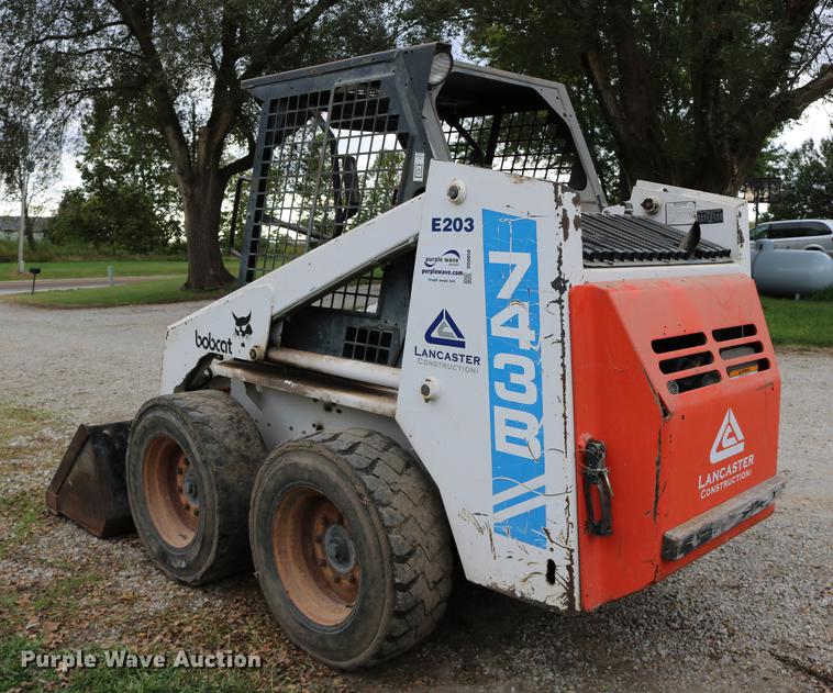image for item DD0050 1995 Bobcat 743B skid steer