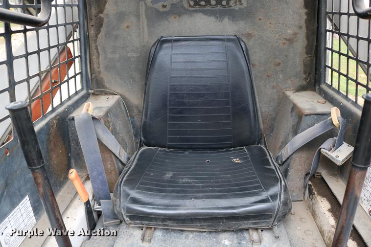 image for item DD0050 1995 Bobcat 743B skid steer