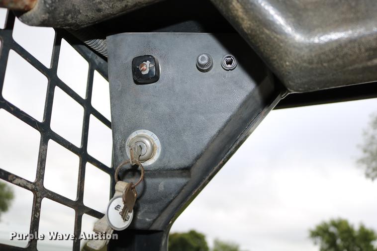 image for item DD0050 1995 Bobcat 743B skid steer