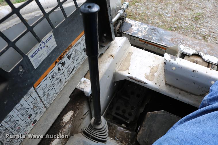 image for item DD0050 1995 Bobcat 743B skid steer