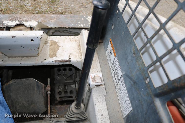 image for item DD0050 1995 Bobcat 743B skid steer