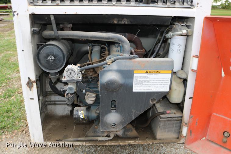 image for item DD0050 1995 Bobcat 743B skid steer