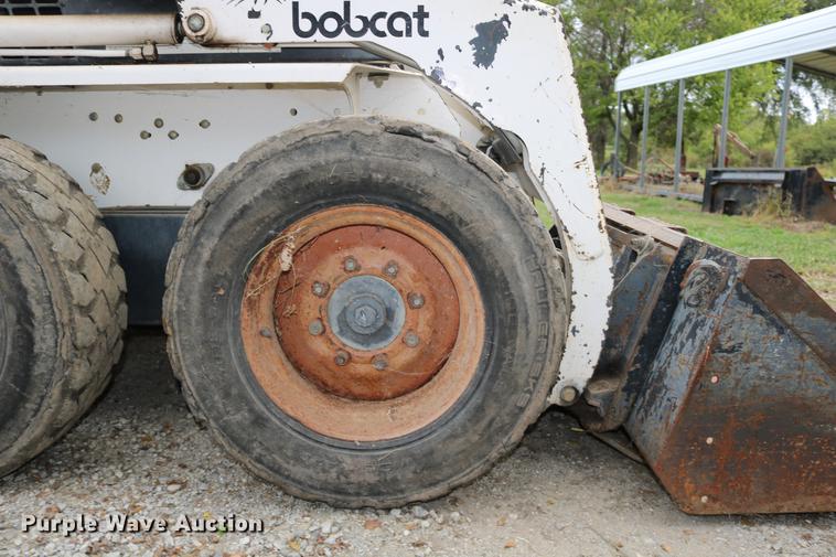 image for item DD0050 1995 Bobcat 743B skid steer