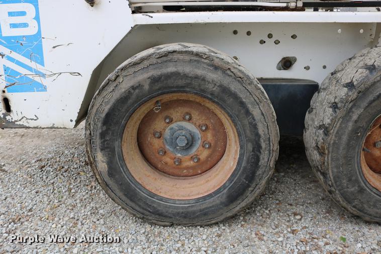 image for item DD0050 1995 Bobcat 743B skid steer
