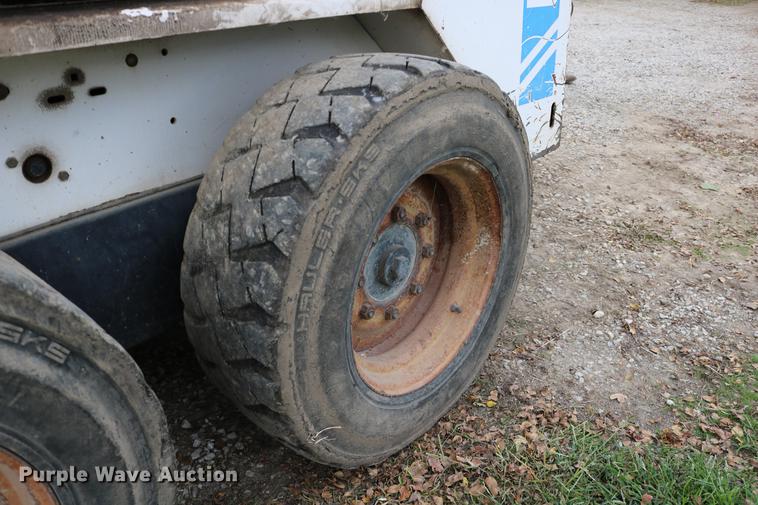 image for item DD0050 1995 Bobcat 743B skid steer