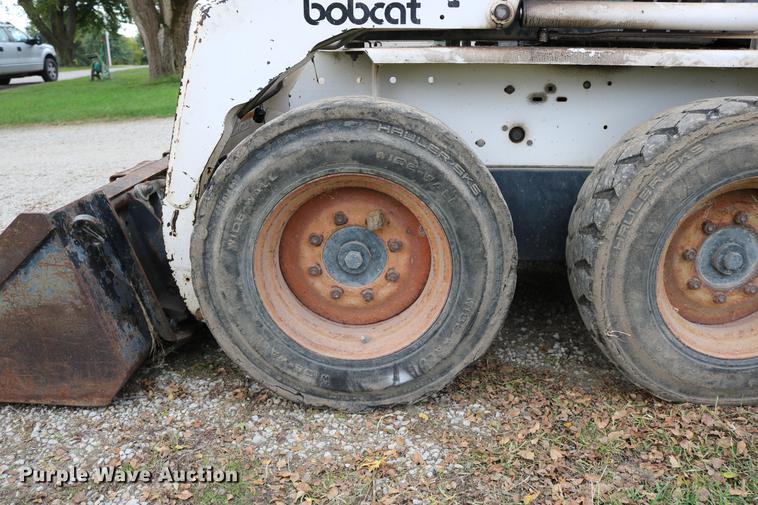 image for item DD0050 1995 Bobcat 743B skid steer