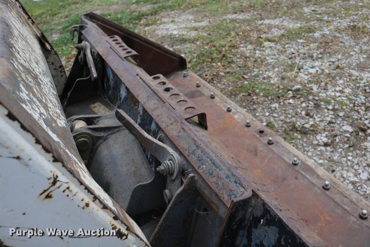 image for item DD0050 1995 Bobcat 743B skid steer