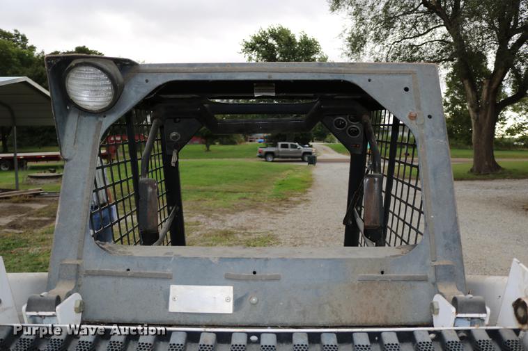 image for item DD0050 1995 Bobcat 743B skid steer